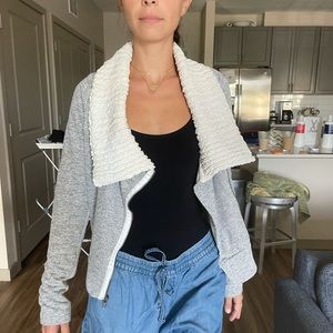 Anthropologie Dolan T-Shirt Brand Sweatshirt Size S